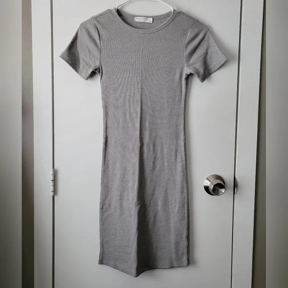 Double Zero | Dresses | Boutique Brand Ribbed Fitted Tshirt Dress Light Gray | Poshmark Double Zero | Dresses | Boutique Brand Ribbed Fitted Tshirt Dress Light Gray | Poshmark